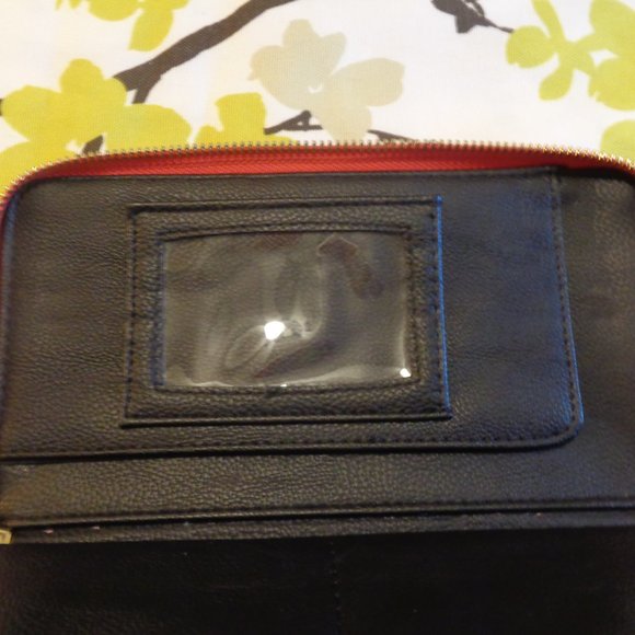 Betsey Johnson Red Rose Floral Wristlet Wallet - Picture 8 of 10